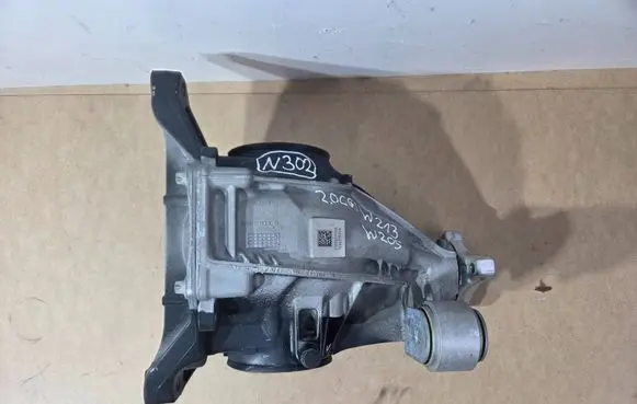 Mercedes-Benz E W213 Rear differential A2053510008