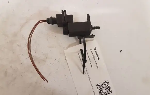 BMW 5 E60 E61 Turbo solenoid valve 70231800 7810831