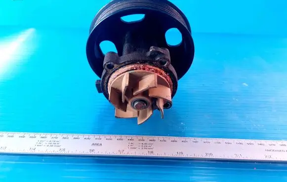 Opel Corsa D Water pump 46815125