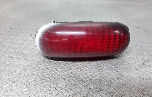 Nissan Primastar Third/center stoplight 93850108 8200209522A