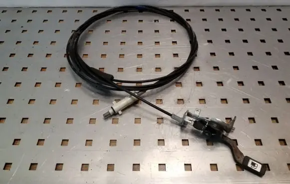 Toyota RAV 4 (XA20) Fuel cap flap release cable 