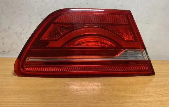 Volkswagen Touareg II Rear/tail lights A048519 C4021