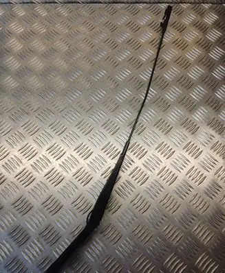 Ford Focus Front wiper blade arm 4M5117526CB