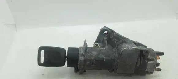 Volkswagen PASSAT B4 Ignition lock 4B0905851C