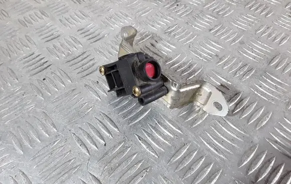 Sensor