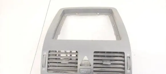 Volkswagen Touran I Dash center air vent grill