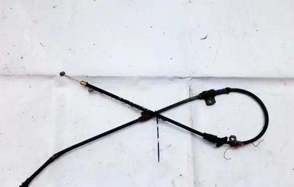 Handbrake/parking brake wiring cable