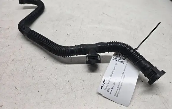 Audi Q7 4L Breather/breather pipe/hose 