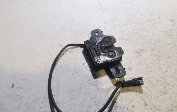 Volvo S80 Engine bonnet/hood lock/catch 30649448