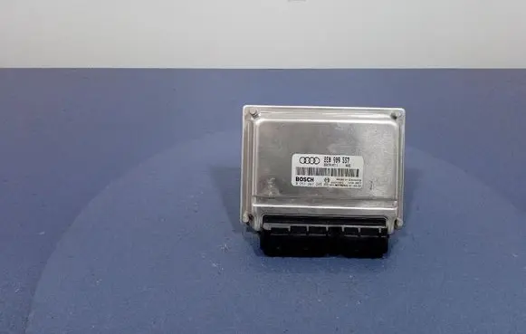 Audi A4 S4 B6 8E 8H Engine control unit/module ECU 8E0909557
