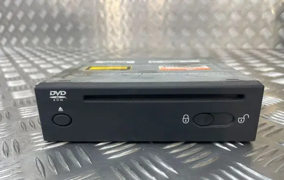 Land Rover Range Rover Sport L320 Radio/CD/DVD/GPS head unit YIB500070
