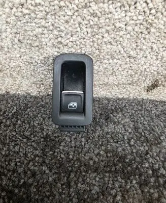 Volkswagen Golf VII Electric window control switch 5G0868345