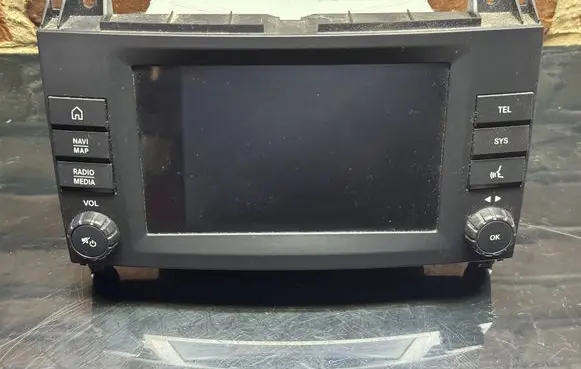 Mercedes-Benz Vito Viano W447 Radio/CD/DVD/GPS head unit A4479004817 6SV008513 A4479017806