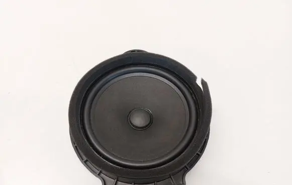 Opel Mokka X Front door high frequency speaker 13350328