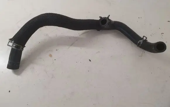 Suzuki Grand Vitara II Engine coolant pipe/hose