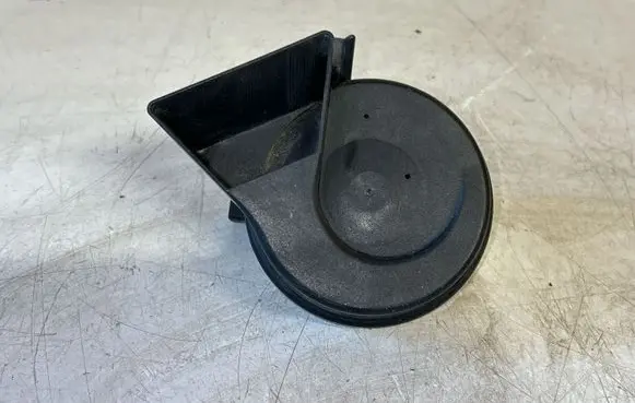Audi A4 S4 B7 8E 8H Horn signal 8E0951221A