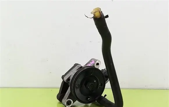 Hyundai Coupe Power steering pump