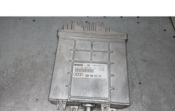 Audi A4 S4 B5 8D Engine control unit/module ECU 028906021CE
