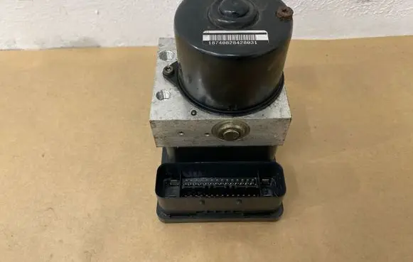 BMW Z4 E85 E86 ABS Pump 6763959