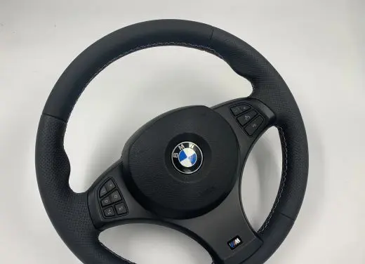 BMW X3 E83 Steering wheel