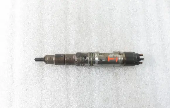 Fuel injector