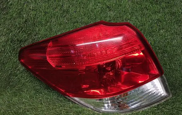 Subaru Outback Rear/tail lights 22020067