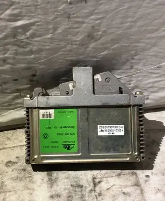 Volkswagen PASSAT B3 ABS control unit/module 535907379B 333979 10094003104