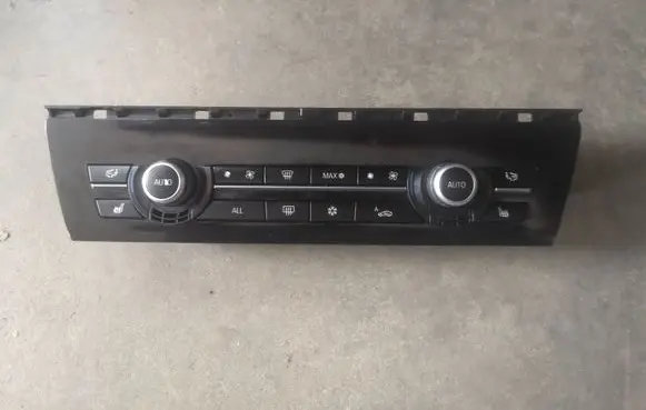 BMW 5 F10 F11 Climate control unit 9285333