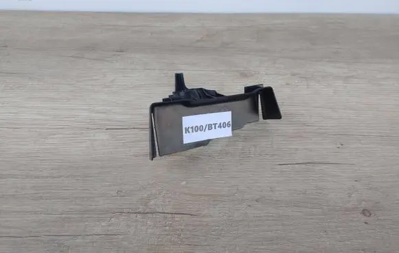 Mazda 3 II Intercooler air guide/duct channel 1356Y