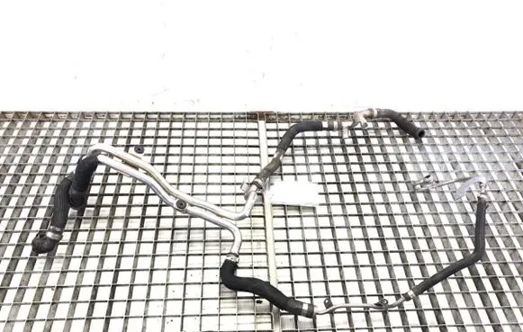 Engine coolant pipe/hose