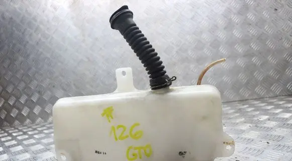 Mitsubishi 3000 GT Windshield washer fluid reservoir/tank