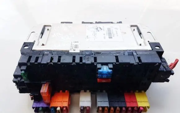 Mercedes-Benz S W220 Fuse box set A0295450432 05045114