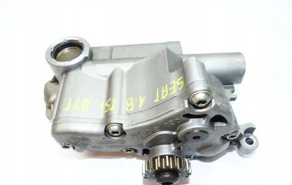 Audi A3 S3 8P Oil pump 06J115106T