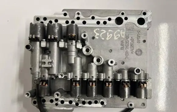 Ford Grand C-MAX Transmission gearbox valve body 7M5R7H035BC