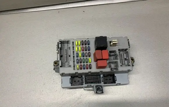 Lancia Musa Fuse module 51754986