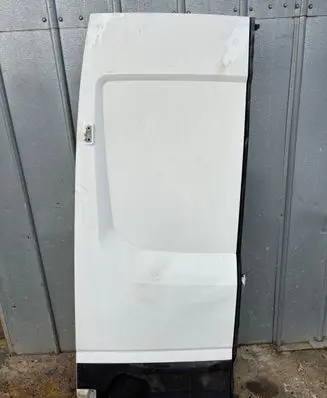 Iveco Daily 6th gen Rear door