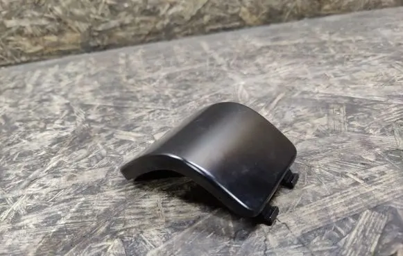 Maserati Quattroporte Cover in windowsill 66948100