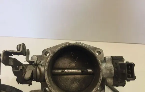 BMW 5 E34 Throttle valve 17303629