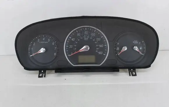 Hyundai Sonata Speedometer (instrument cluster)
