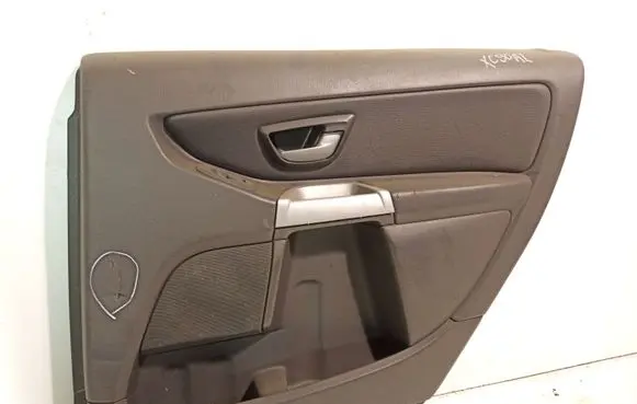 Volvo XC90 Rear door card panel trim