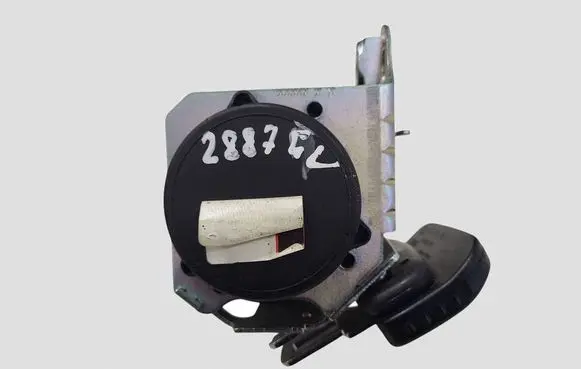 Skoda Yeti (5L) Middle seatbelt (rear) 1T0857738 5L6857807D 615593200H