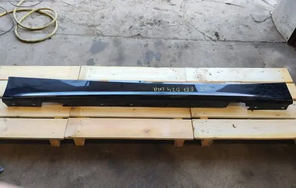 BMW 1 E81 E87 Sill 19939561 875100110 0000003855