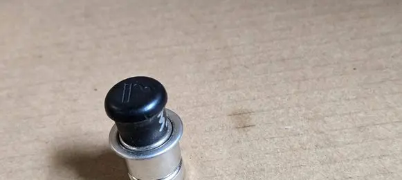 Suzuki Ignis Cigarette lighter 3940084811