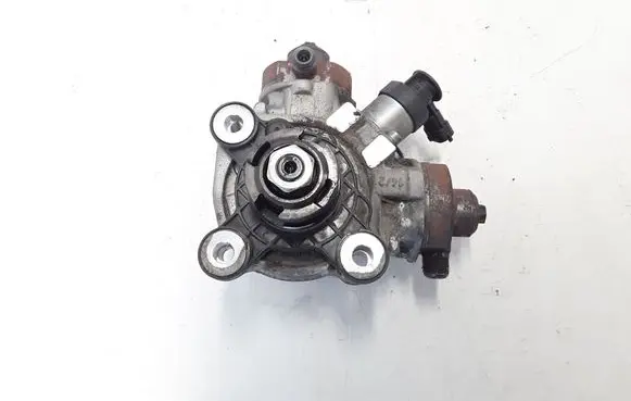 Volvo V60 Fuel injection high pressure pump 31372081