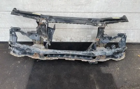BMW X5 E53 Radiator support slam panel