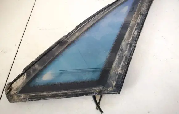 Audi A8 S8 D2 4D Rear side window