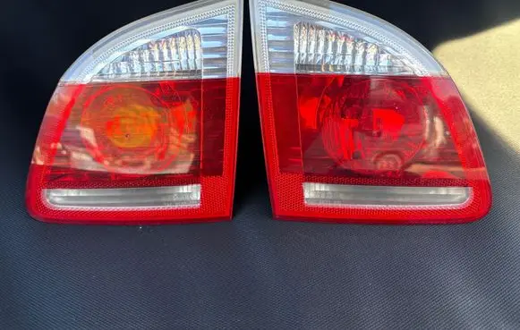 BMW 5 E60 E61 Tailgate rear/tail lights 6935325 6925893