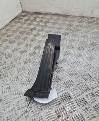 BMW 5 E60 E61 Accelerator throttle pedal 25918010