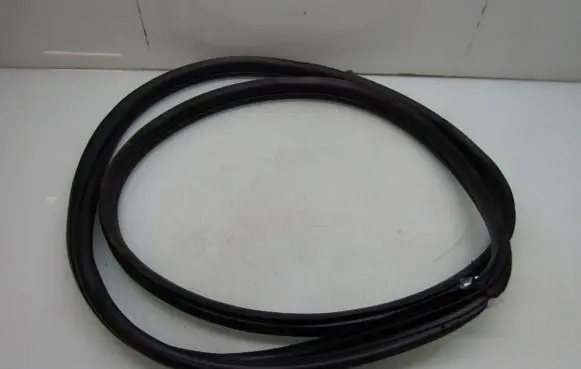 Honda HR-V Front door rubber seal 