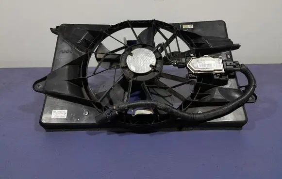 Jeep Grand Cherokee Electric radiator cooling fan 68197298AB